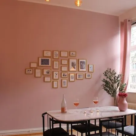 Apartmán Aldstadt 2,5 Modern Elite Location Balcony *